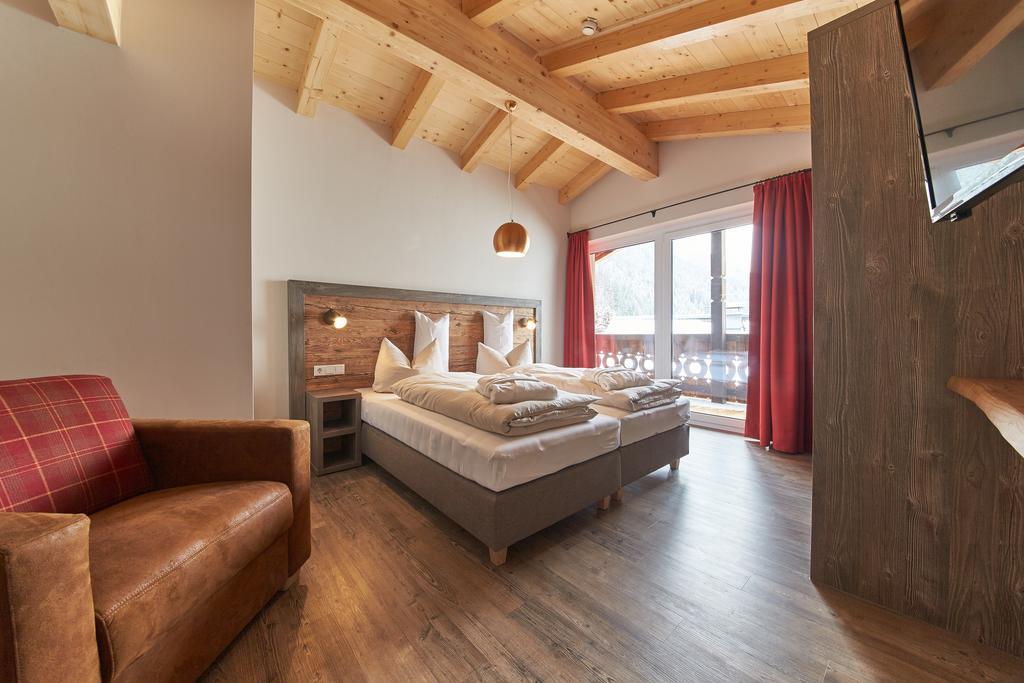 Appartements Liebe Heimat Saalbach Hinterglemm Szoba fotó